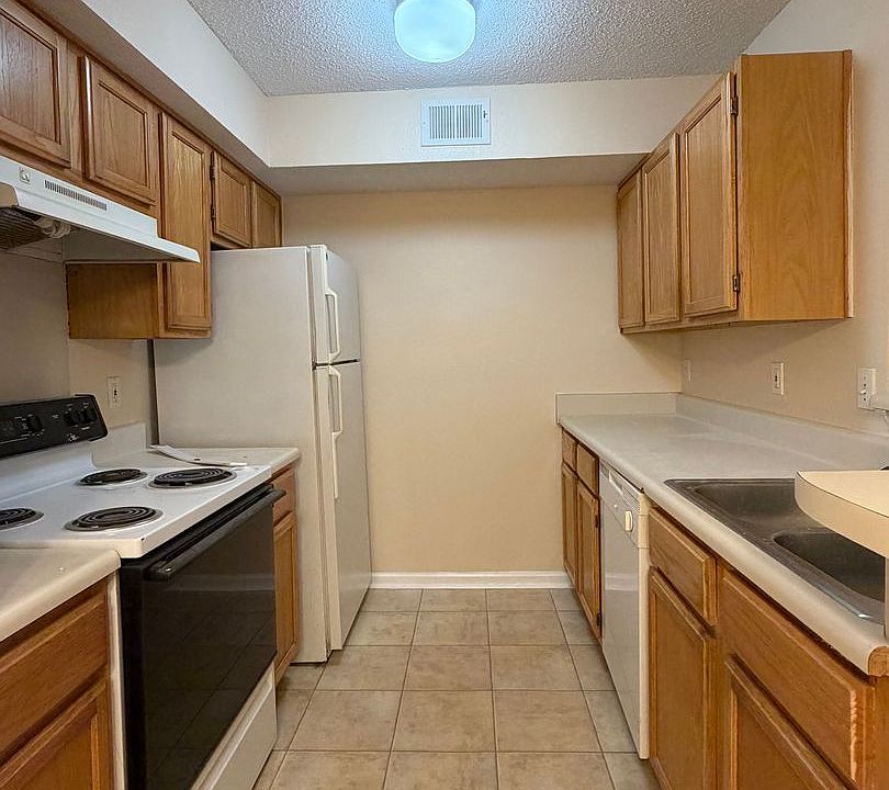 1st image of 4090 Dancing Cloud Ct Unit 254