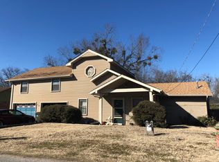 13 E Mill Ave, Sapulpa, OK 74066