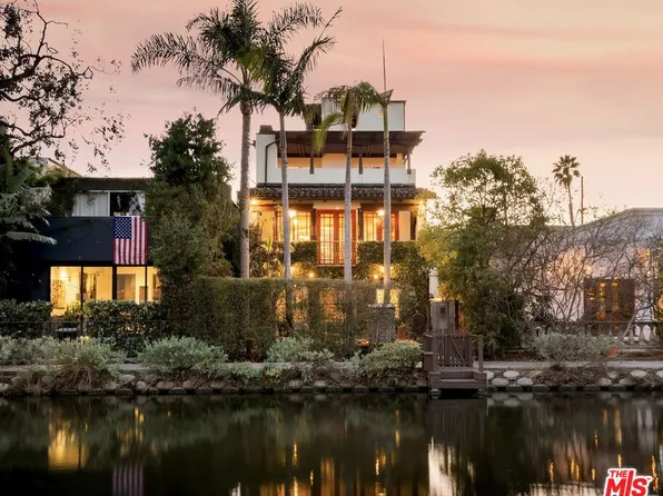 2405 Grand Canal, Venice, CA 90291