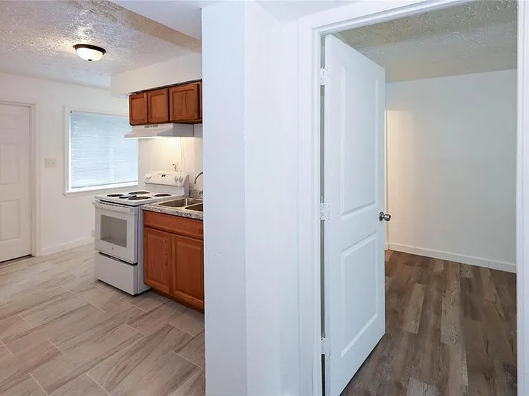 1293 Marcy St SE — Photo 4