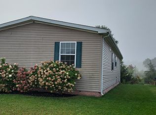 9824 Bellcrest Blvd, Fenton, MI 48430