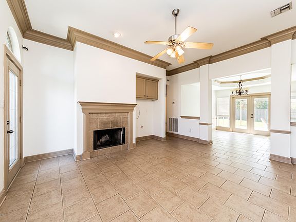 2nd image of 128 Windermere Cir