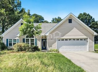 1947 Walden Park Dr, Snellville, GA 30078