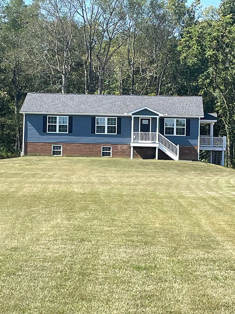 3 bed 2 bath Full Basement Warsaw, Virginia — Photo 1