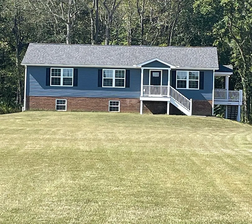 558 Smith Ln
