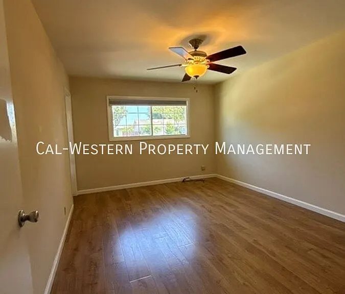 1521 Jasper Dr — Photo 7