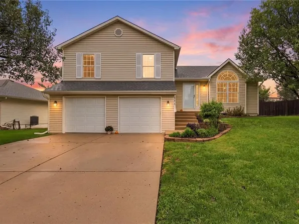 10416 NW 87th St, Kansas City, MO 64153