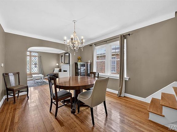 4th image of 6054 Oleatha Ave