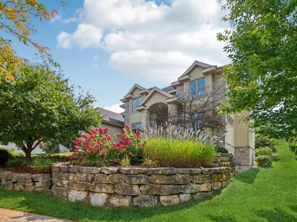 9701 Trappers Trl, Middleton, WI 53562