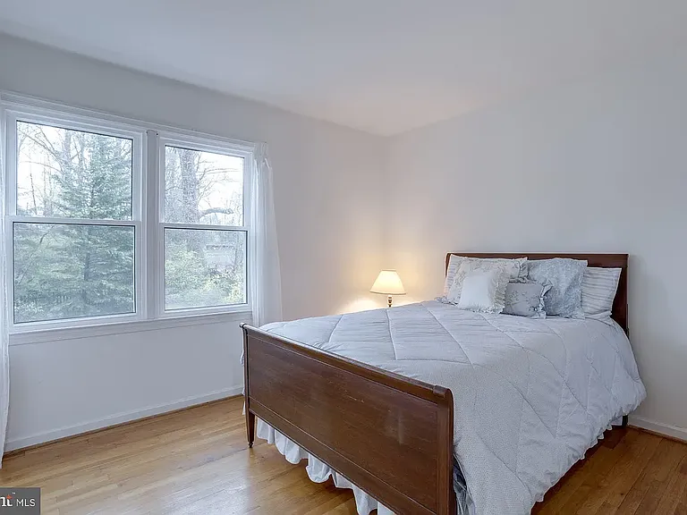 5208 Wenlock Way — Photo 7