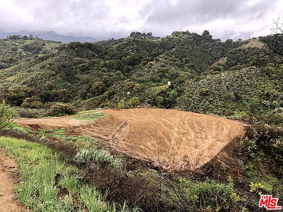 5th image of 2000 Corsham Rd