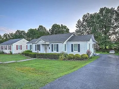 1628 Fairfield Ave — Photo 2