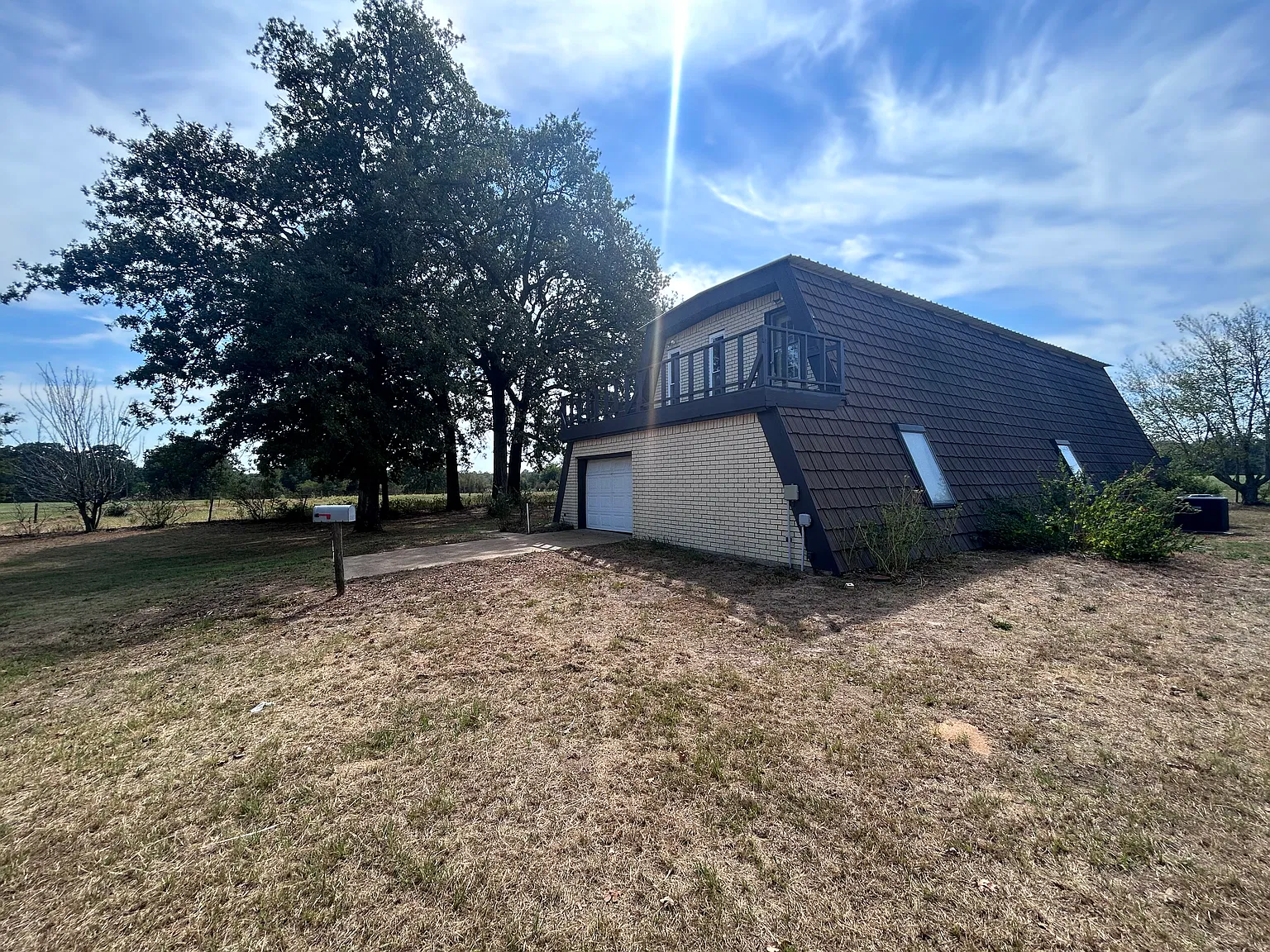 3 bed, 1696 sqft, $1,800 — Photo 1
