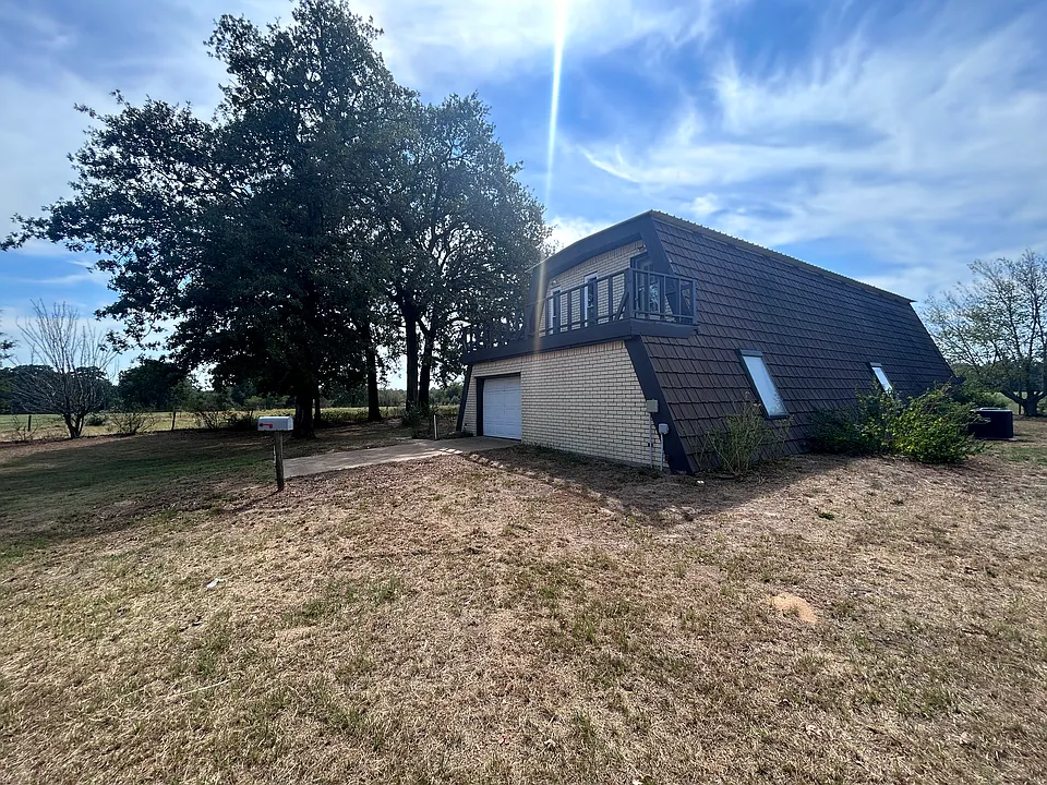 823 County Road 3597