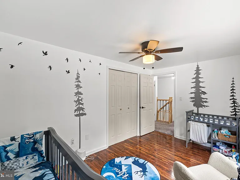 103 Holbrook Ln — Photo 24