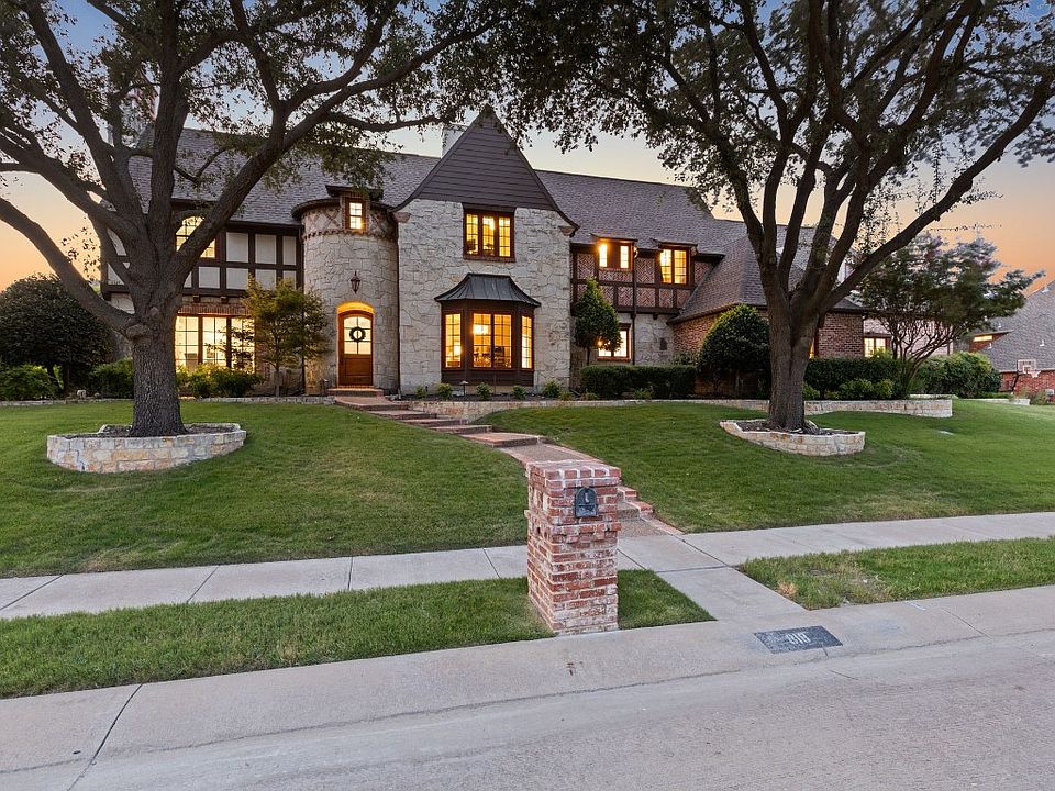 1st image of 818 Creekline Way