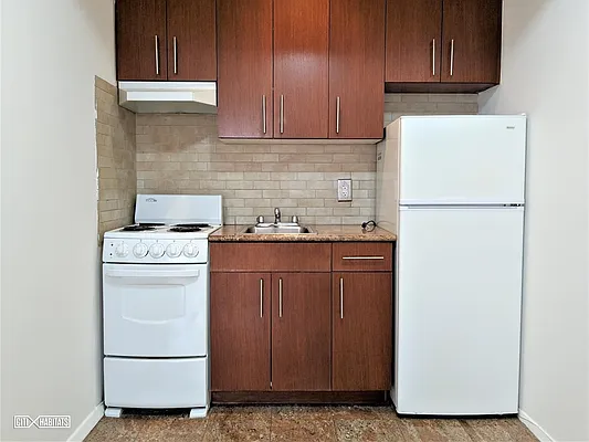 Rented by Citi Habitats | media 10