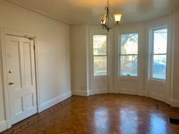 126 Tuers Avenue image 4 of 20