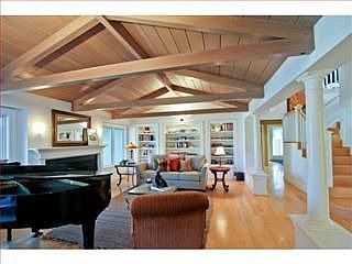3rd image of 460 Guadalupe Dr