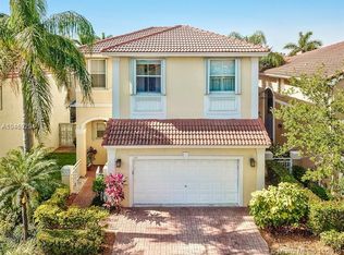 1104 Redwood St, Hollywood, FL 33019