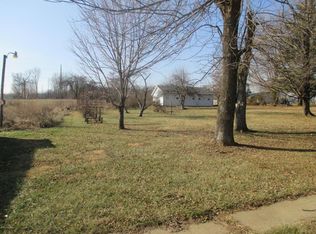 2529 S Wilson Rd, Radcliff, KY 40160