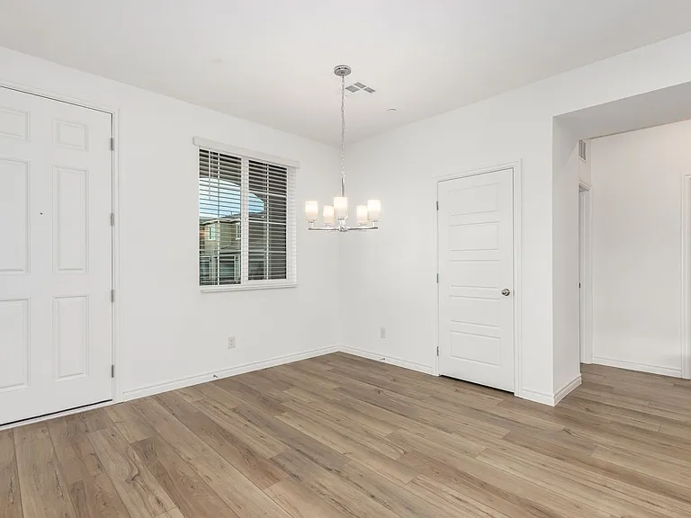 25 Barbara Ln #31 — Photo 8