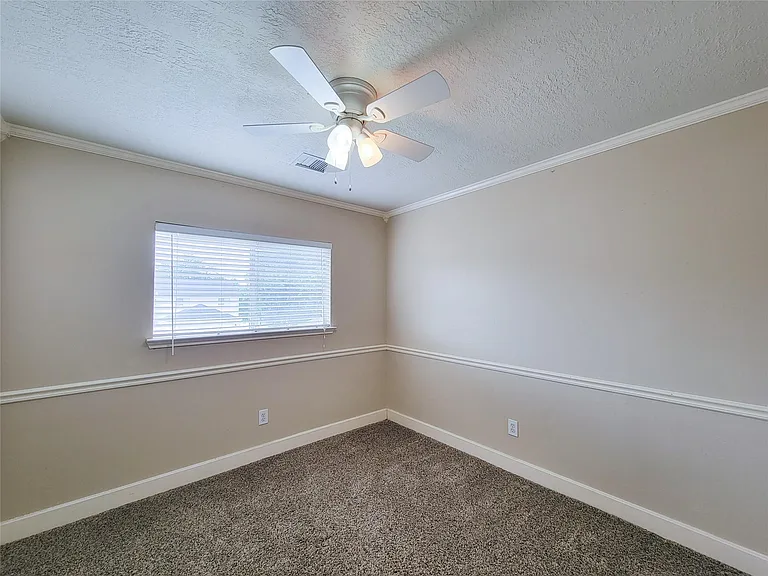 9607 Farrell Dr — Photo 23