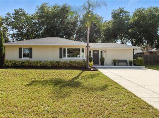 405 S Palm Ave, Howey In The Hills, FL 34737