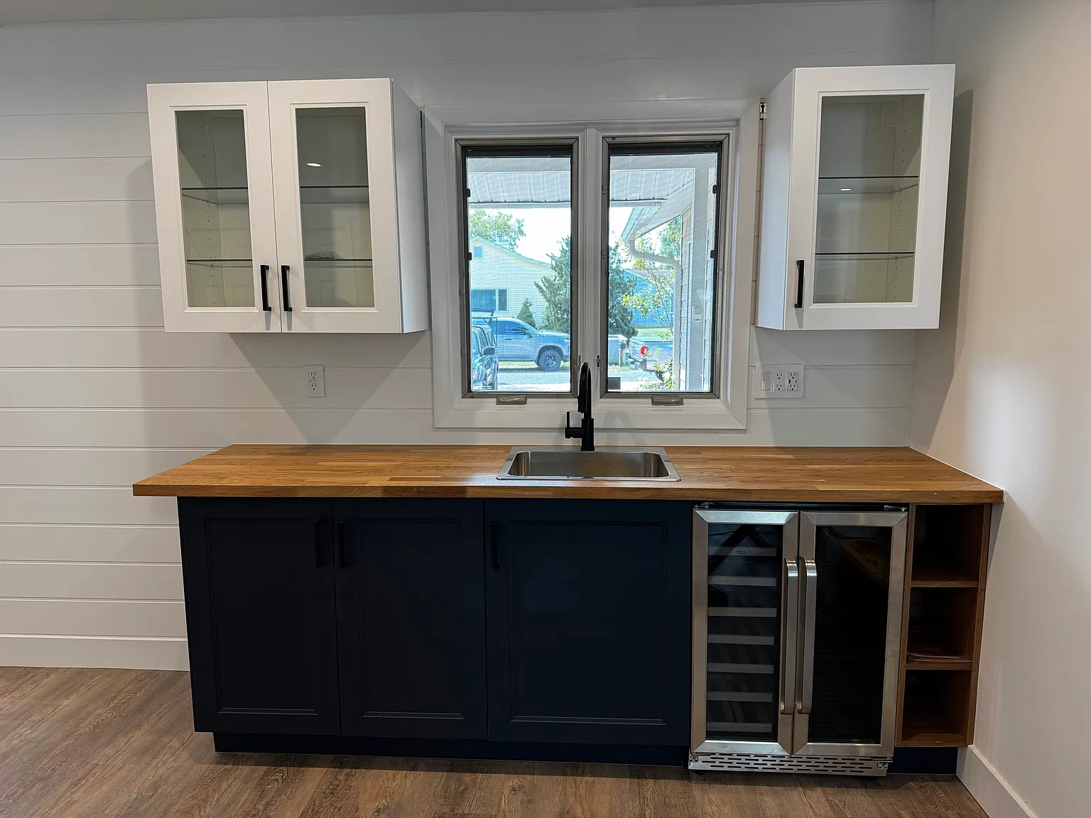 4 bed, 2200 sqft, $3,800 — Photo 3