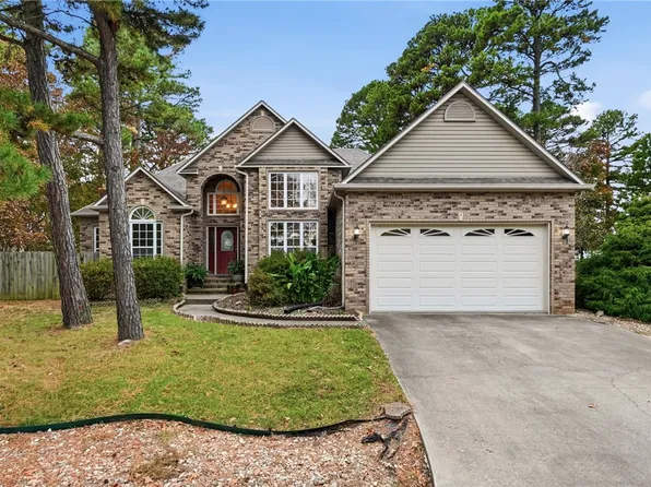 115 Holiday Island Dr, Holiday Island, AR 72631