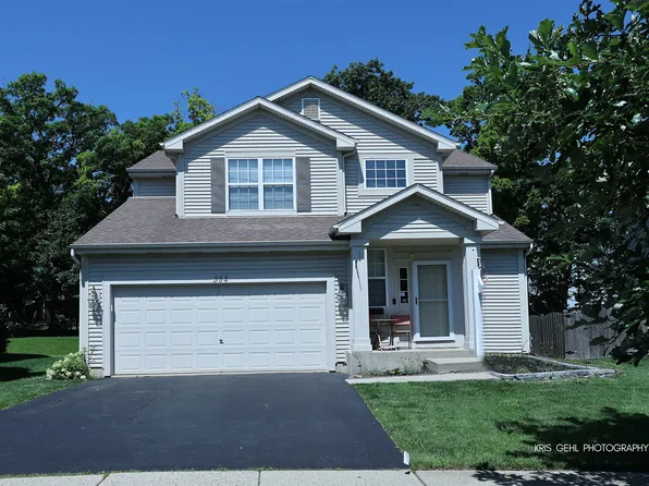 352 N Cornerstone Dr, Volo, IL 60020