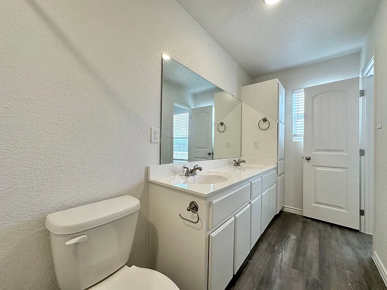 234B Dolphin Dr — Photo 30