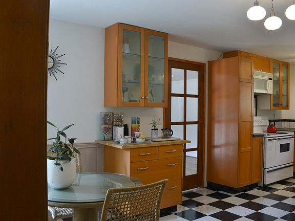 3rd image of 18328 7th Ave NW