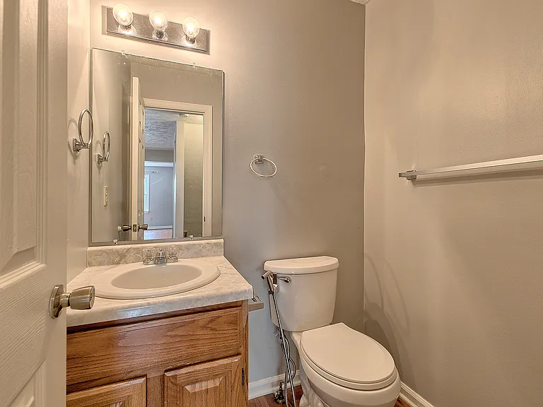 128 Winston Way — Photo 11