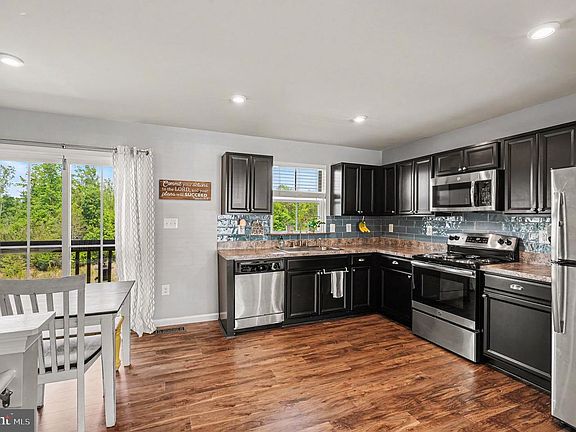 3rd image of 35202 Sara Ct