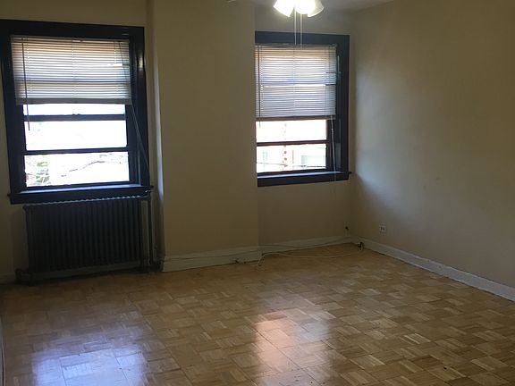 4th image of 1211 W Elmdale Ave APT 6