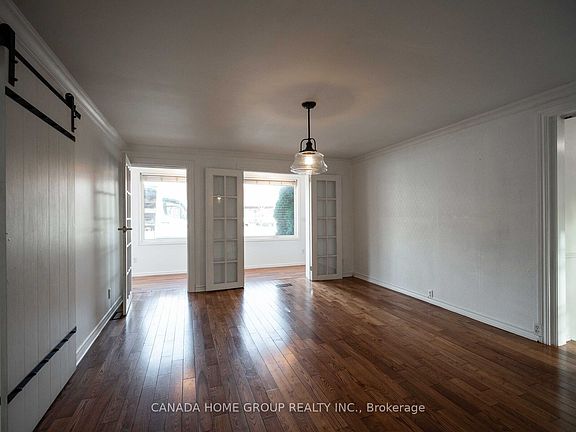 4th image of 30 Main St N