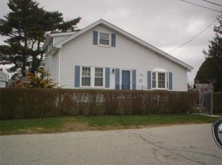17 Tremont St, Dartmouth, MA 02748