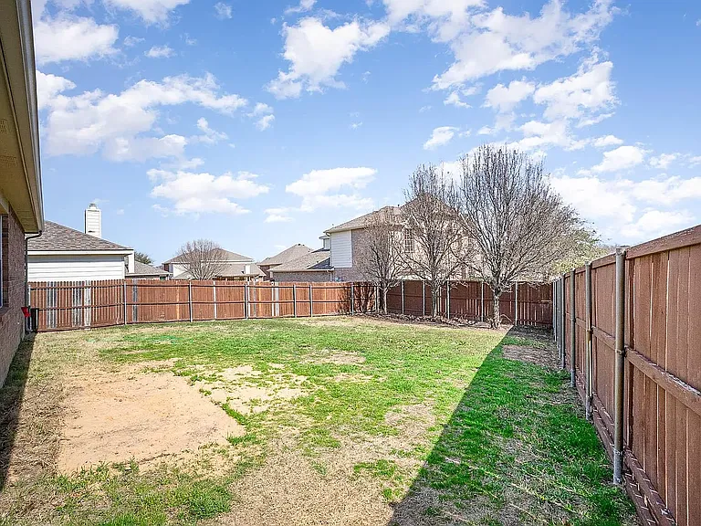 1300 Clear Creek Dr — Photo 22