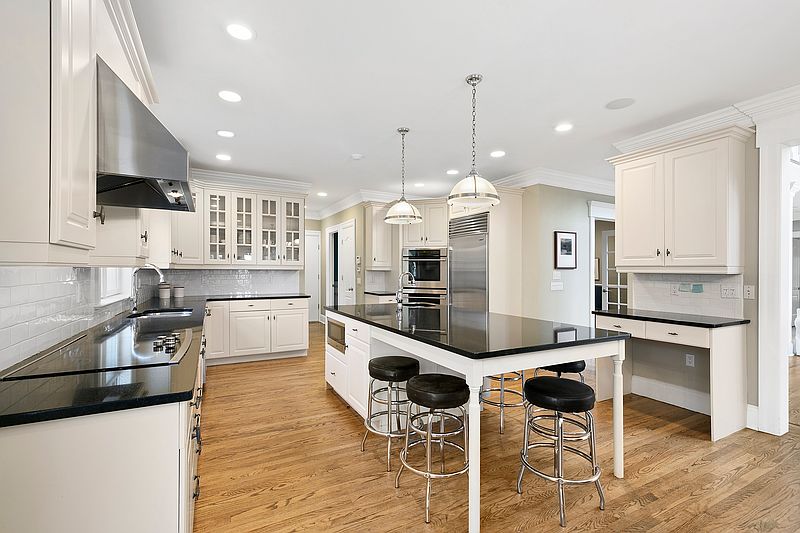 16 Bittersweet Ln, Sag Harbor, NY 11963 | Out East