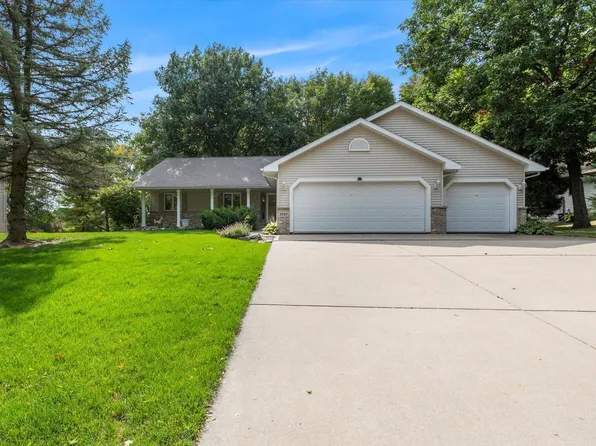 1019 Olympic DRIVE, Slinger, WI 53086