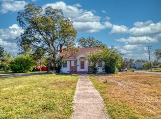 440 S Getty St, Uvalde, TX 78801