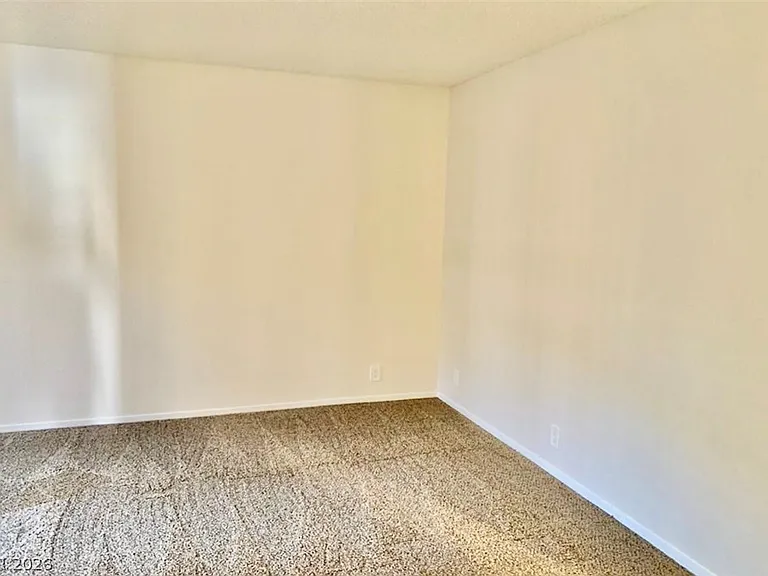 5061 Pioneer Ave #202 — Photo 15