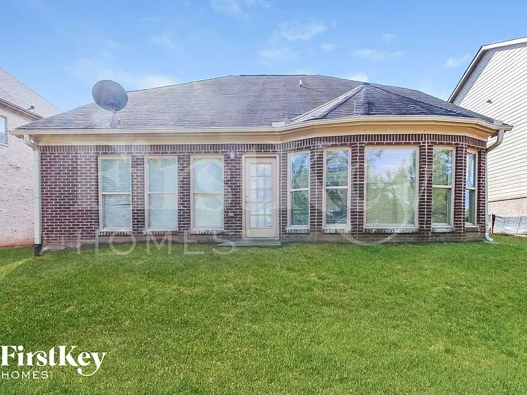 136 Janney Cir — Photo 13