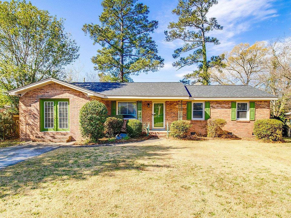 1st image of 104 Sweet Springs Ct