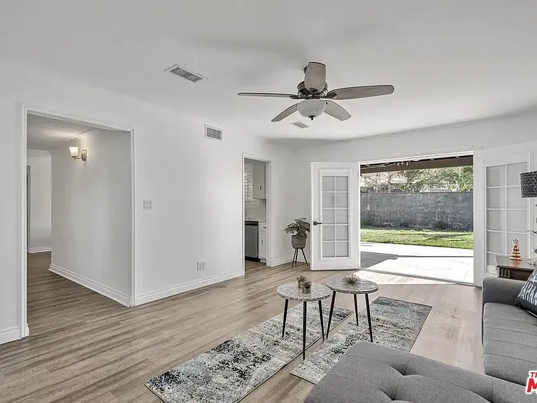 28040 Ermine Pl — Photo 16