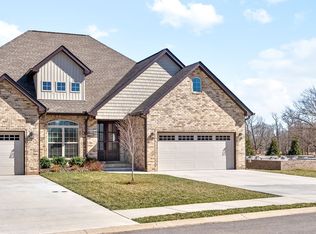 1049B Veridian Dr, Clarksville, TN 37043
