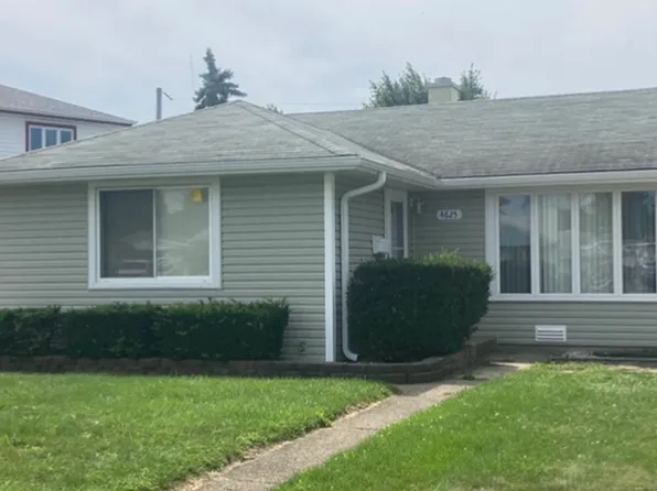 4625 W 89th St, Hometown, IL 60456