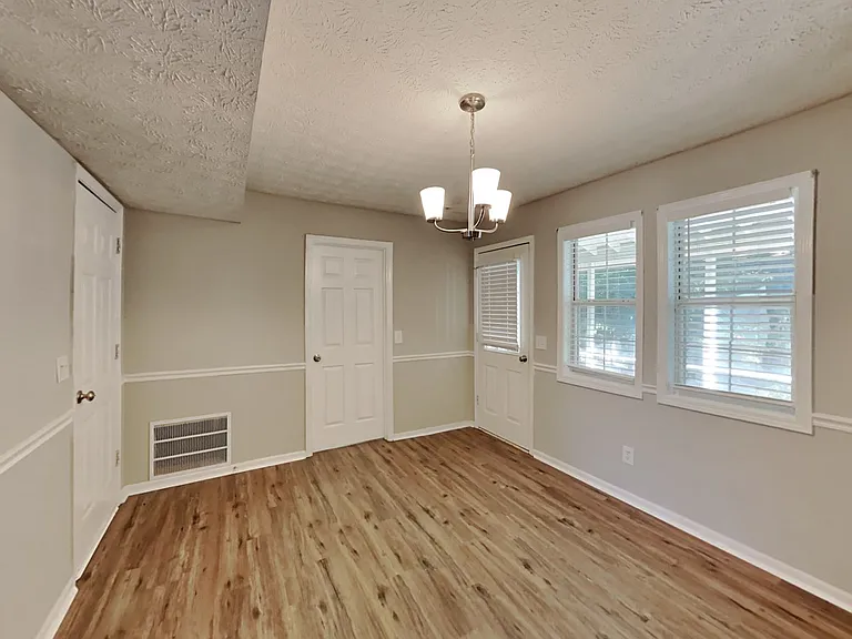 3718 Cherokee Overlook Dr — Photo 5