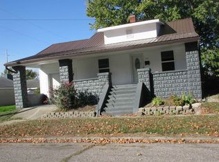 211 NW 2nd St, Washington, IN 47501